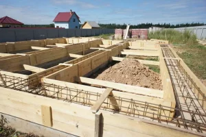 От фундамента до крыши: основные этапы строительства дома